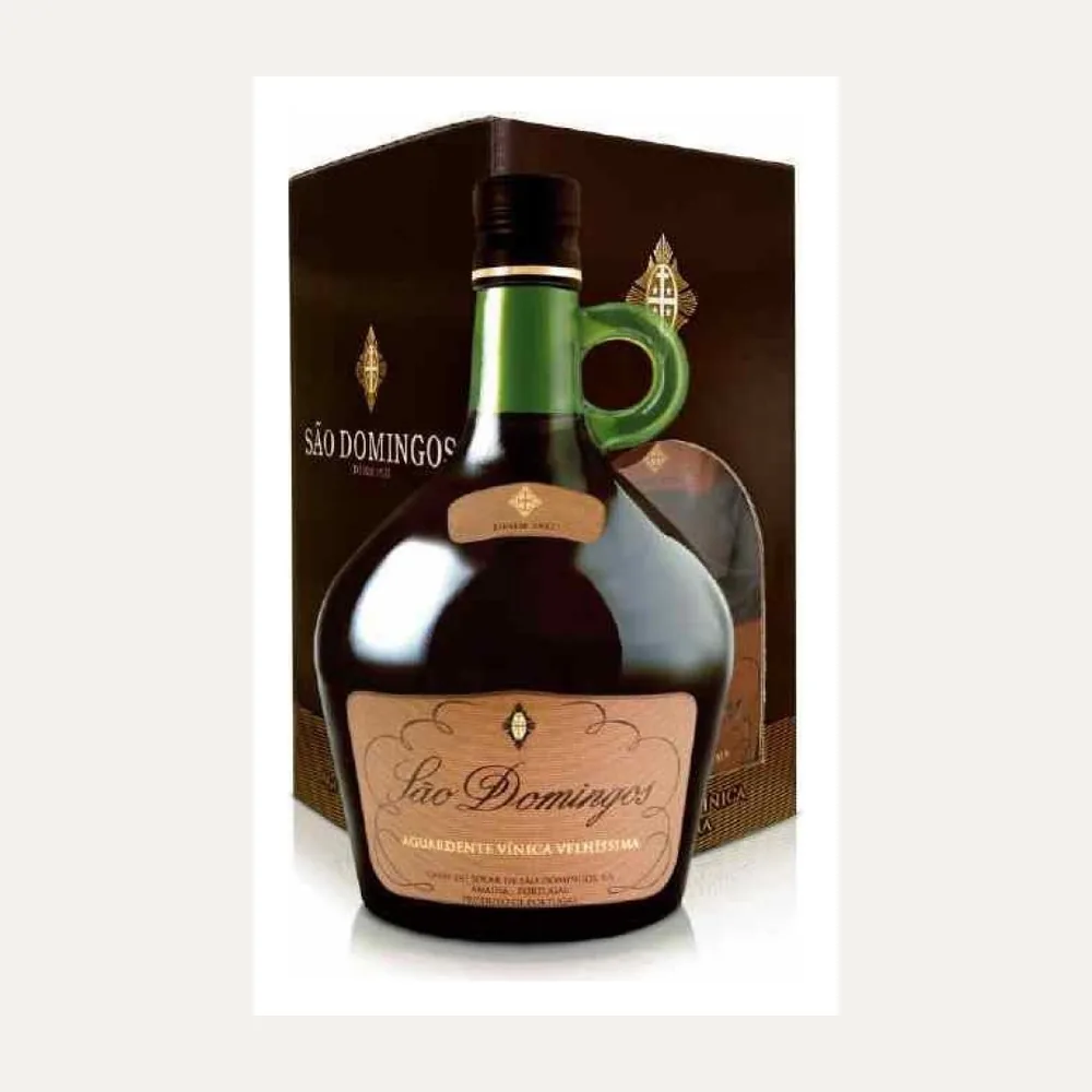Aguardente Velhissima label